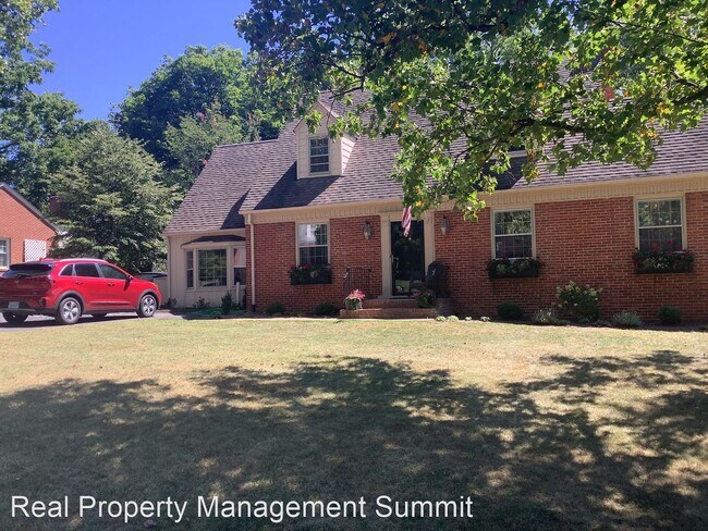 Foto del edificio - 4 br, 3 bath House - 27 Woodland Drive