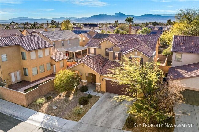 Foto del edificio - 7313 Rietz Canyon St