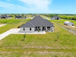 Building Photo - 1515 Malone Dr