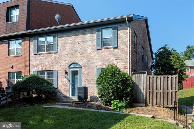 Building Photo - 9860 Hagel Cir