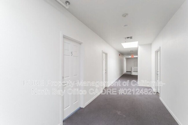 Building Photo - 154 Railroad Ave