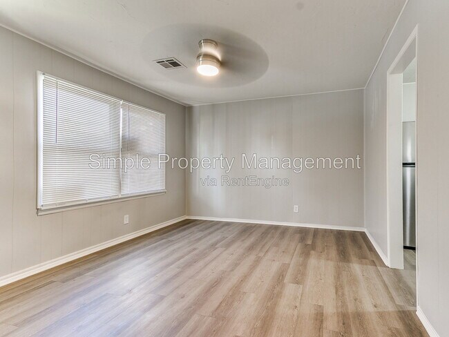 Building Photo - 2221 Brighton Ave