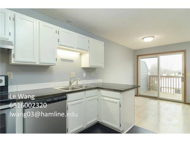 Building Photo - 2515 Geranium Ave E