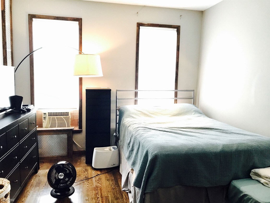 Primary Photo - 313 Eckford St