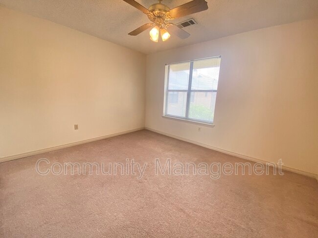 Foto del edificio - 5131 Butter Creek Ln