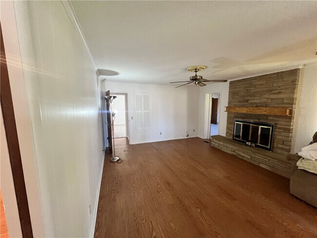 Foto del edificio - 1402 Westwood Ave