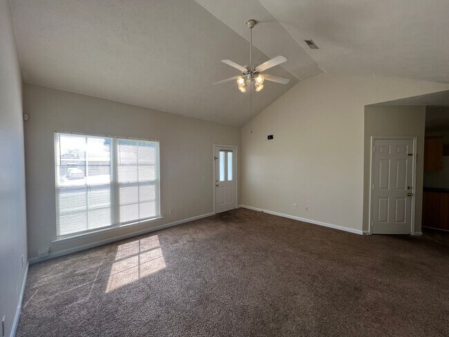 Building Photo - 3BR 2BA Home off Weakley Lane in Smyrna - ...