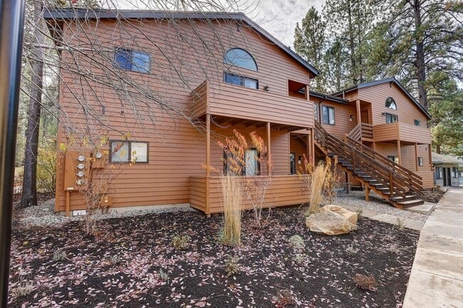 Building Photo - FOR RENT: FURNISHED 2 BED 2 BATH plus Loft POWDER VILLAGE CONDO - WITH SEASONAL POOL/SPA TO ENJOY!