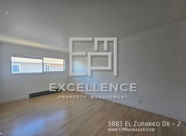 Building Photo - 5883 El Zuparko Dr