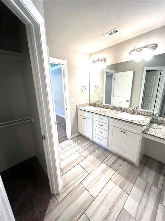 Foto del edificio - 131 Sullivans Wy