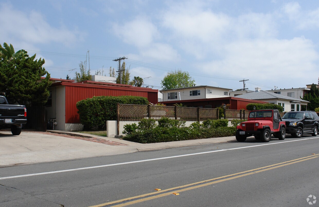 Building Photo - 1234 Pacific Beach Dr