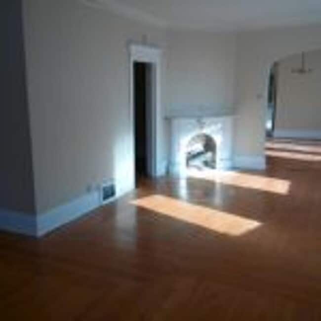 Foto del edificio - 2614-16 N. Prospect Ave.