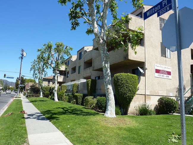Building Photo - 5453 Lemon Grove Ave