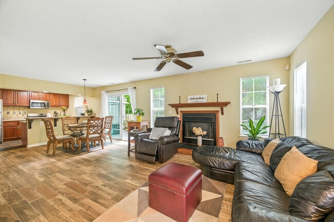 Building Photo - 4409 Segovia Ct