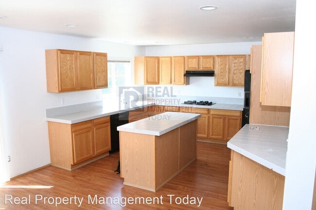 Building Photo - 5 br, 2.5 bath House - 7202 59th St Ct W