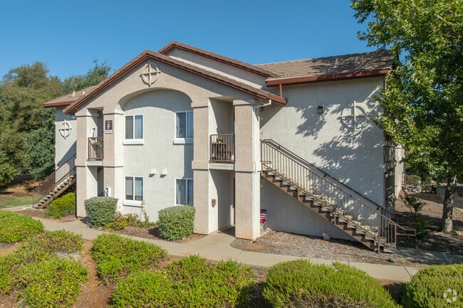 Alternate Building Photo - KNOLLS AT GREEN VALLEY