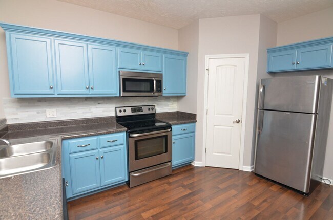 Foto del edificio - 2455 New Holland Cir