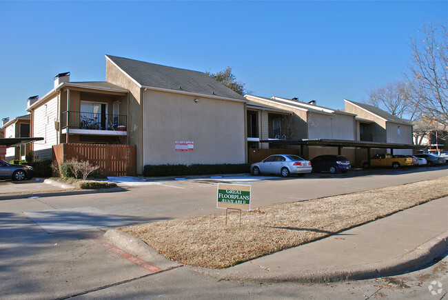 Foto del edificio - Amesbury Plaza Apartments