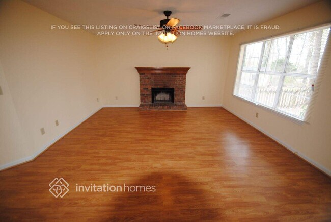 Foto del edificio - 4220 E Meadow Dr