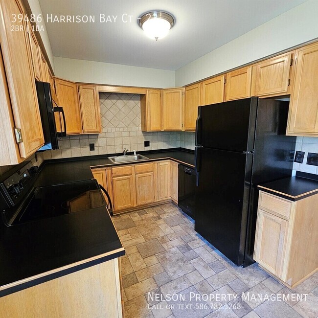 Foto del edificio - 39486 Harrison Bay Ct