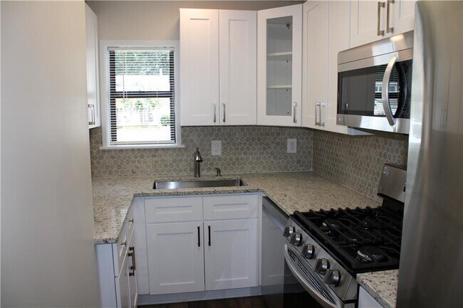Foto del edificio - 211 Goshen Ln