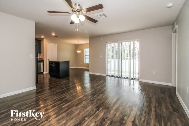 Building Photo - 3377 Dewberry Dr