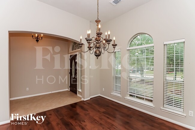 Foto del edificio - 11026 Seminole Spring Ln