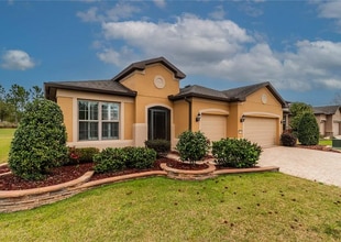 Building Photo - 10034 SW 77th Loop