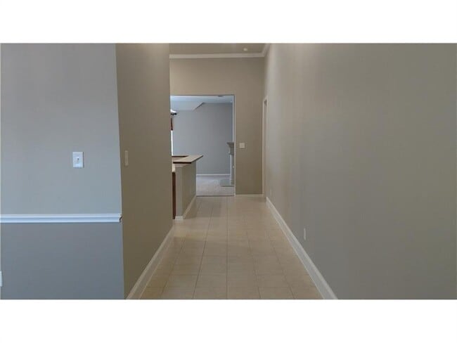Building Photo - 4200 Tiffany Dr