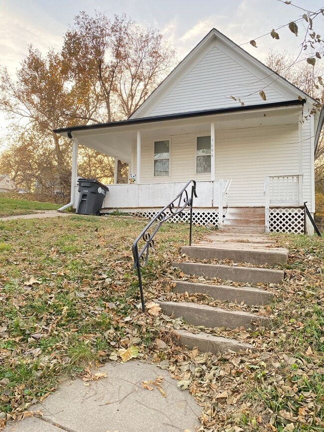 Building Photo - 3 bed 1 bath