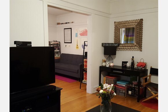Foto del edificio - 1448 W Cornelia Ave