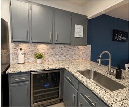 Building Photo - 9652 W McNab Rd