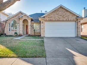 Building Photo - 3108 Alcove Ln