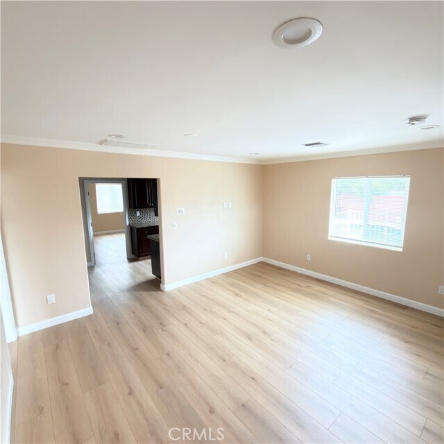Foto del edificio - 8018 Radford Ave
