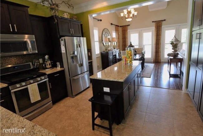 Foto del edificio - 4 br, 3 bath House - 6148 Yeats Manor Dr