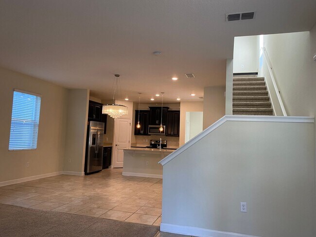 Building Photo - Four Bedroom House in Prime Location near ...