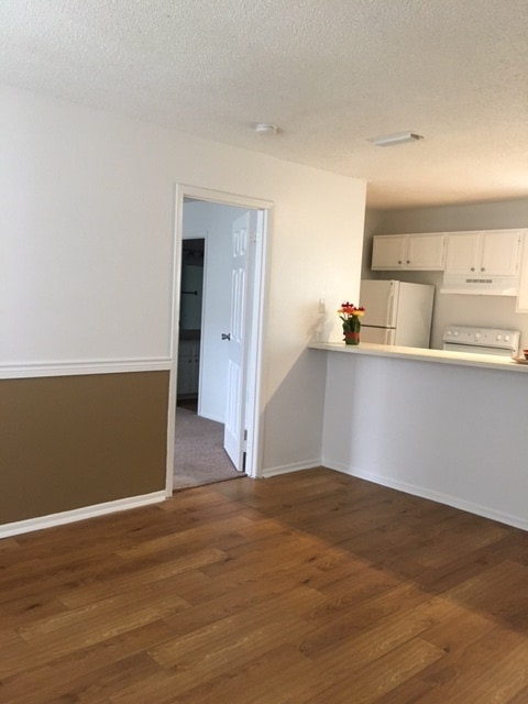 Interior Photo - Buttercup Creek Apartments