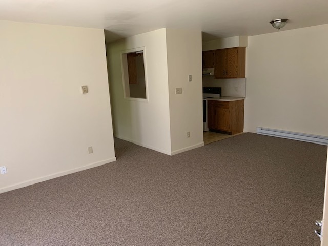 Building Photo - 14876 Sherwood Dr