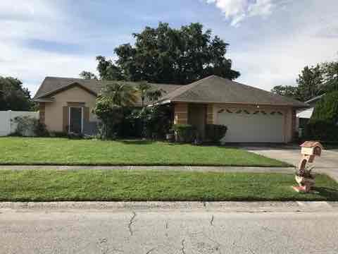 Primary Photo - 10819 Roundview Ln