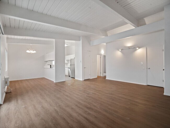 Building Photo - 9025 E Liberty Ave