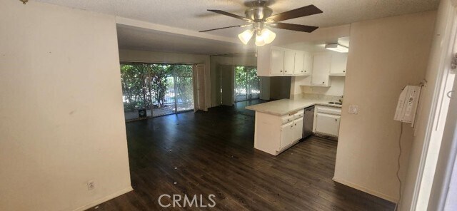 Foto del edificio - 3050 S Bristol St