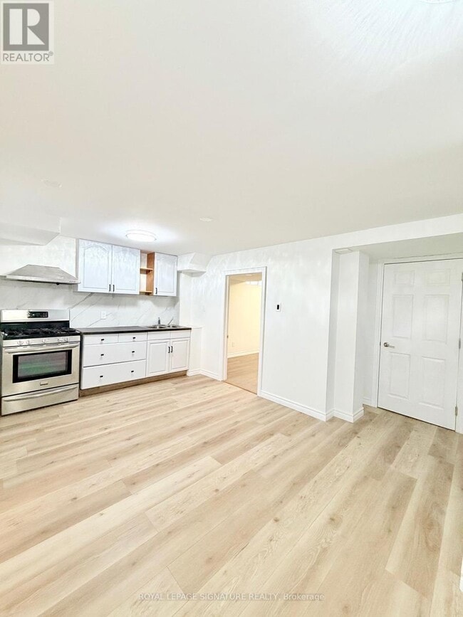 Building Photo - 41 Broadbridge Dr