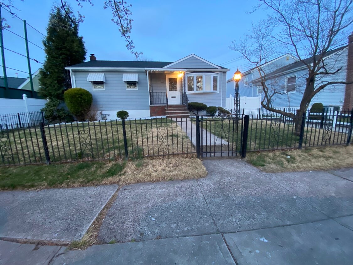 1079 Neck Ln, Elizabeth, NJ 07201 House Rental in Elizabeth, NJ