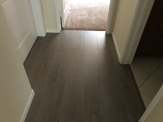 Building Photo - 7642 Crescent Ave