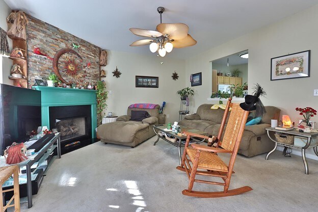 Foto del edificio - 2337 Beaver Falls Dr