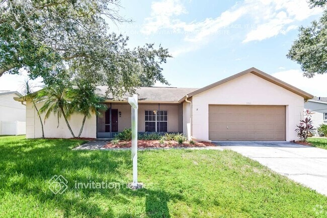 Building Photo - 12841 Tallowood Dr