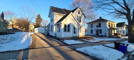 Building Photo - 417 Origen St