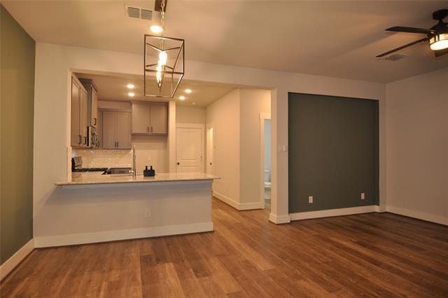 Foto del edificio - 829 Crystal Oak Ln