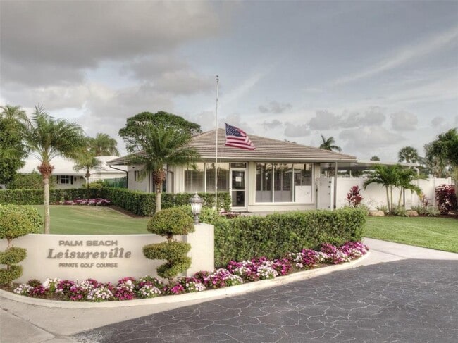 Foto del edificio - 1112 Lake Terrace