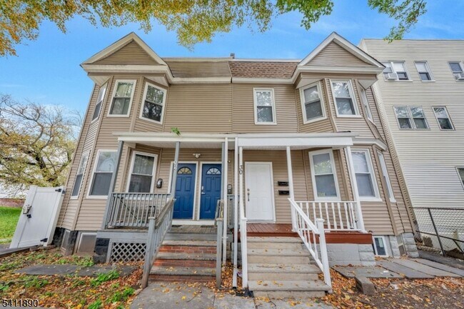 Building Photo - 30 Linden Ave